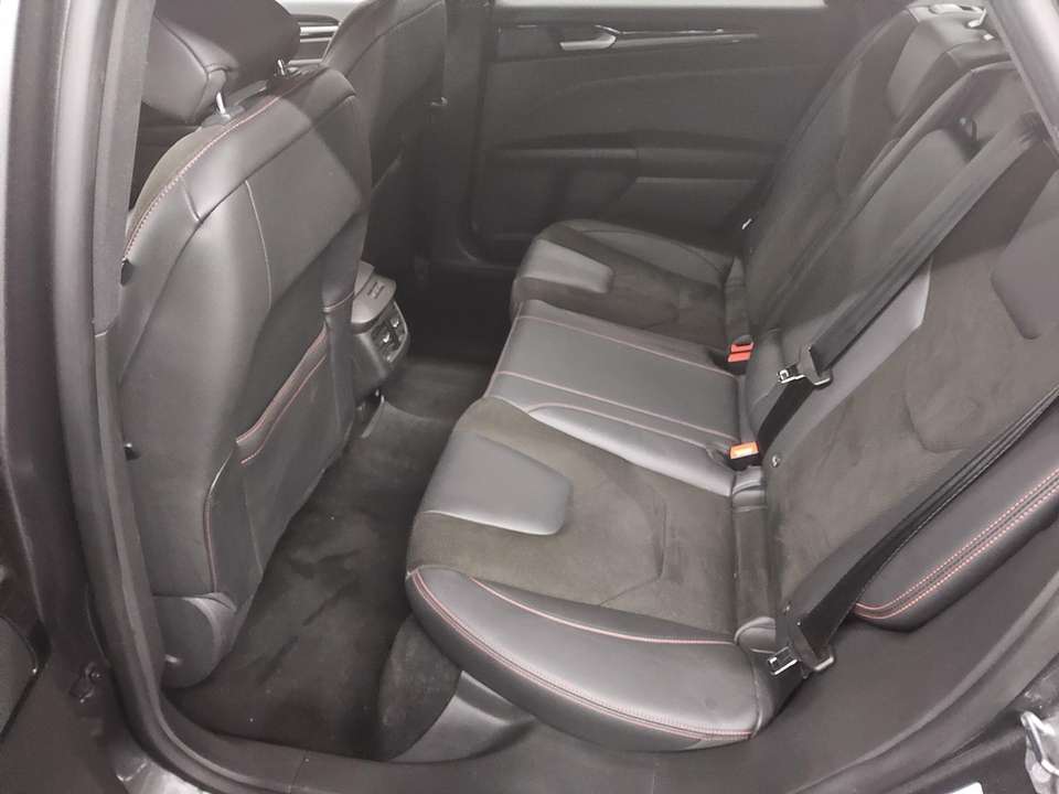 Ford Mondeo - Imagem 13