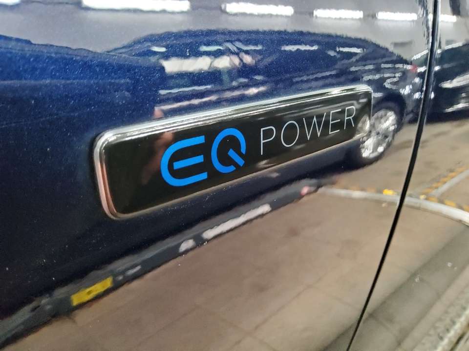 Mercedes-Benz GLC 300 - Imagem 11