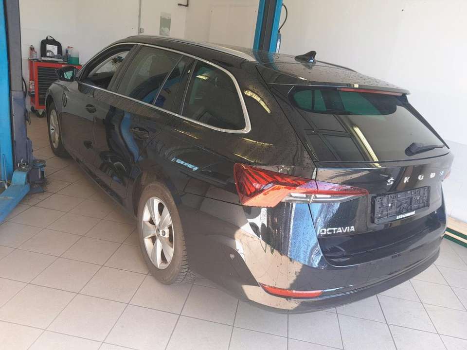 Skoda Octavia - Imagem 2