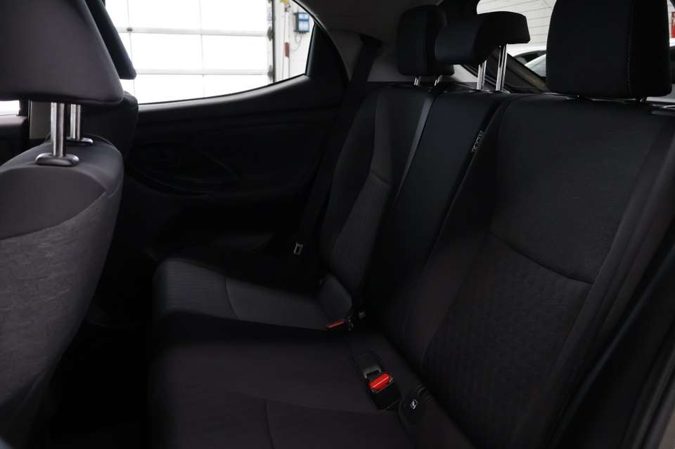 Toyota Yaris - Imagem 19