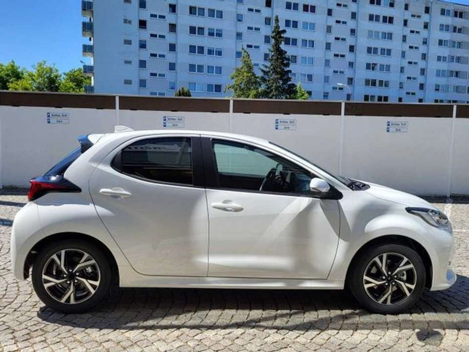 Toyota Yaris - Imagem 6