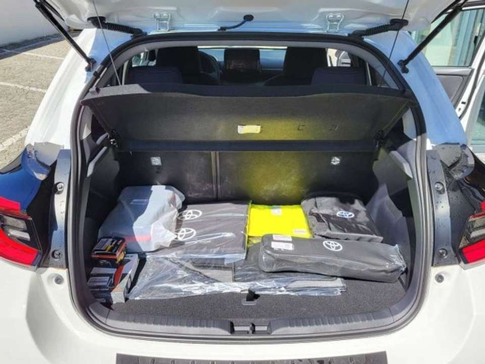 Toyota Yaris - Imagem 12