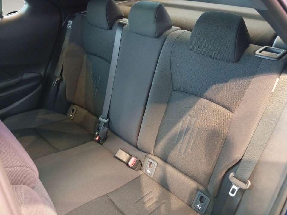 Toyota C-HR - Imagem 13