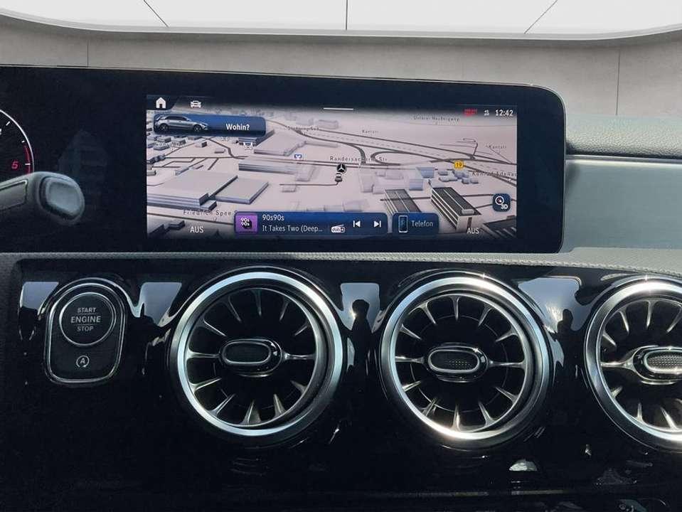 Mercedes-Benz A 180 - Imagem 14