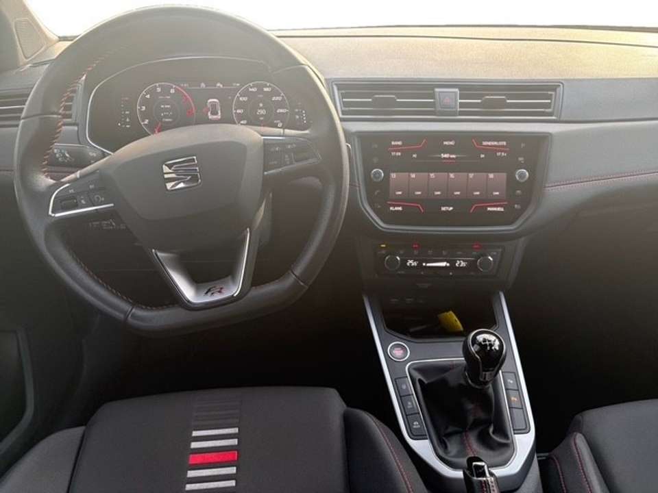 SEAT Arona - Imagem 5