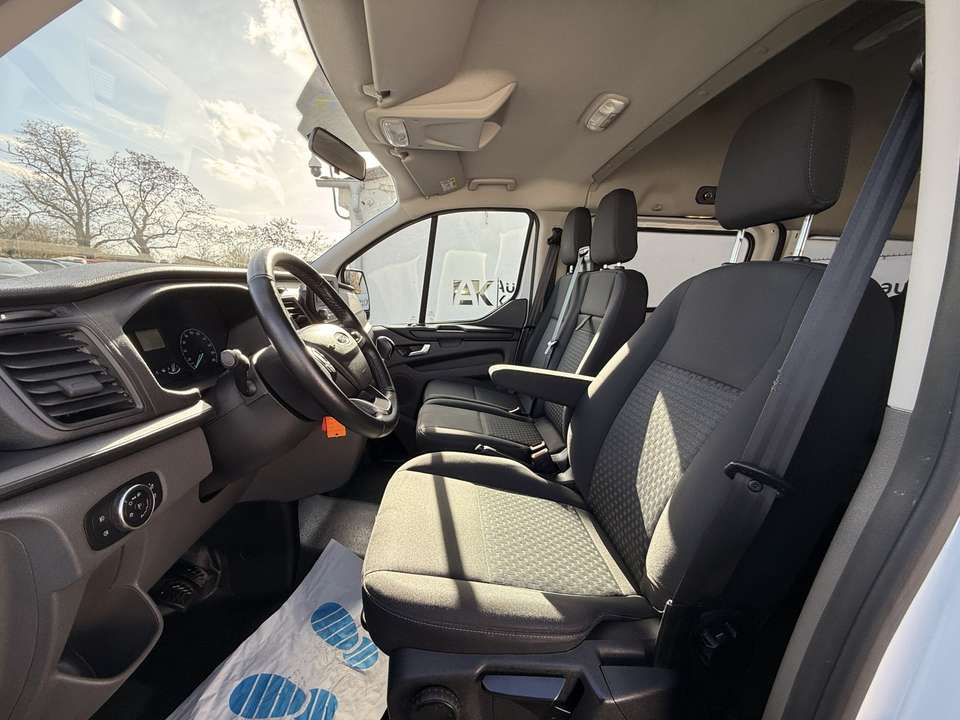 Ford Transit Custom - Imagem 11
