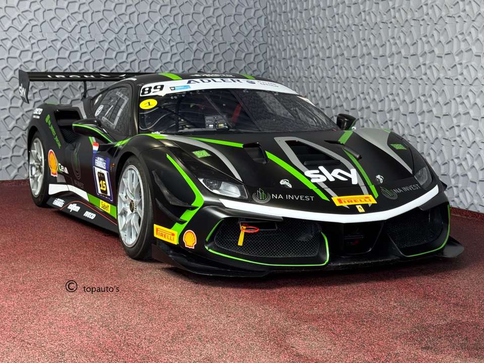Ferrari 488 2021
