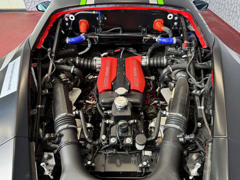 Ferrari 488 - Imagem 12