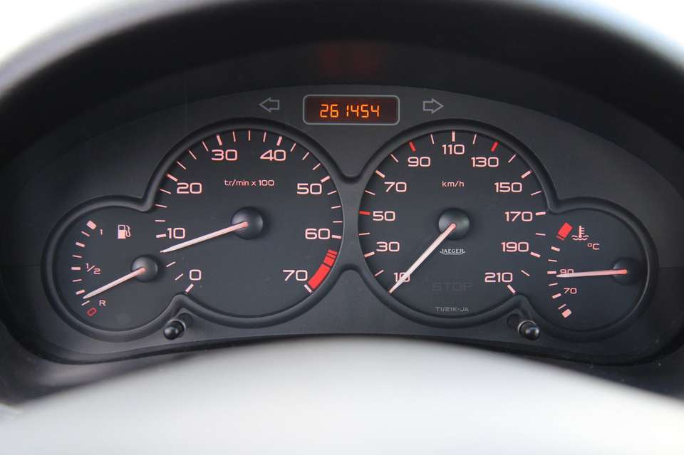 Peugeot 206 - Imagem 9