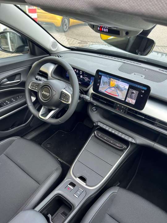 Jeep Avenger - Imagem 8