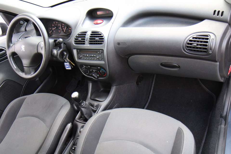 Peugeot 206 - Imagem 19