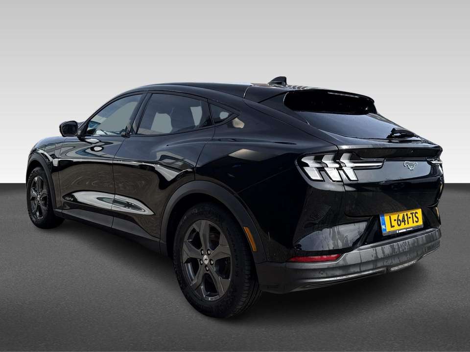 Ford Mustang Mach-E - Imagem 3