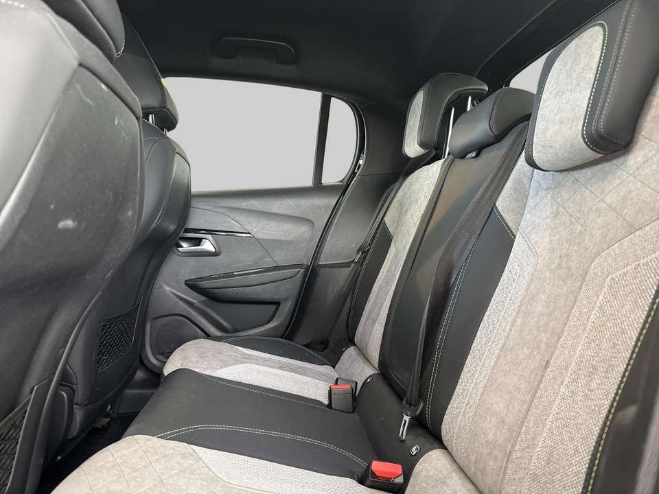 Peugeot e-208 - Imagem 6