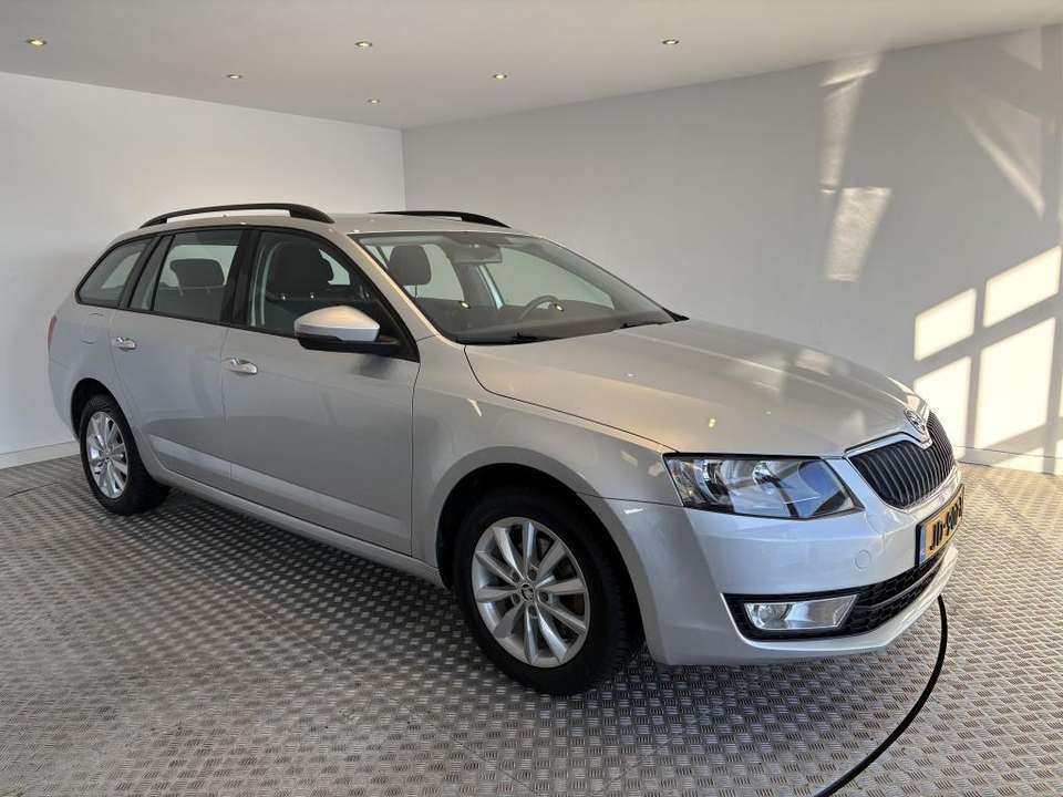 Skoda Octavia - Imagem 8