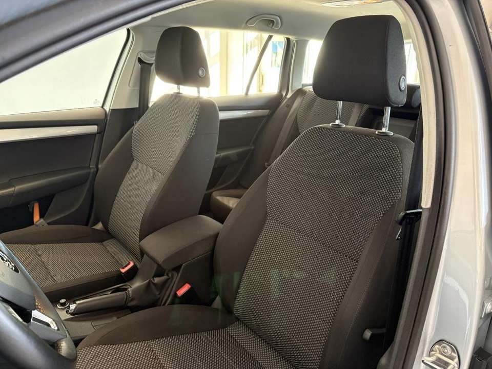 Skoda Octavia - Imagem 9