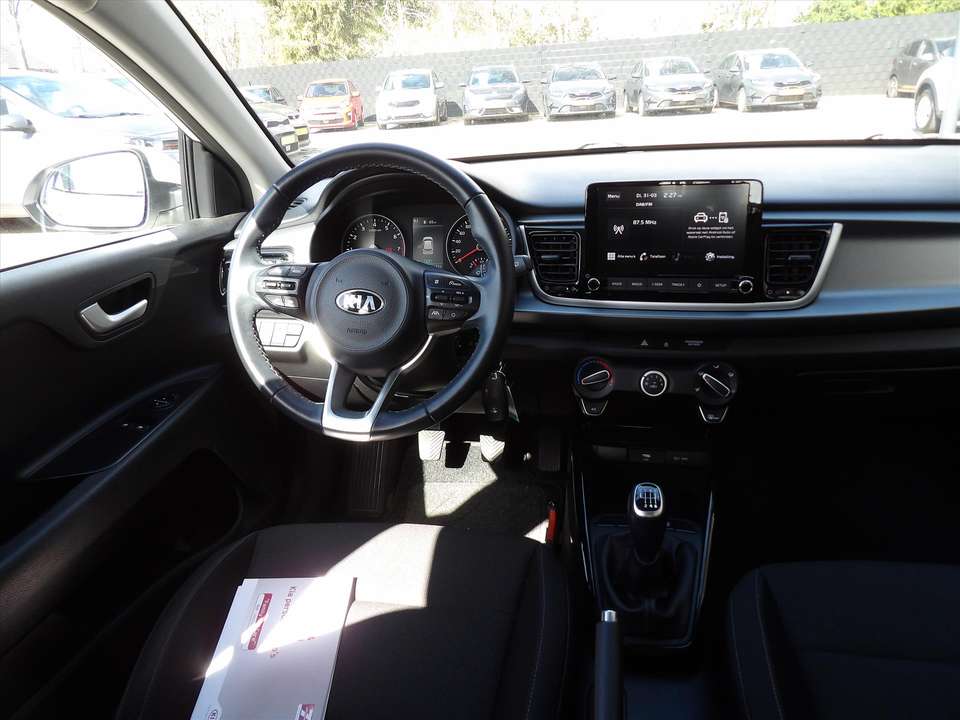 Kia Rio - Imagem 11