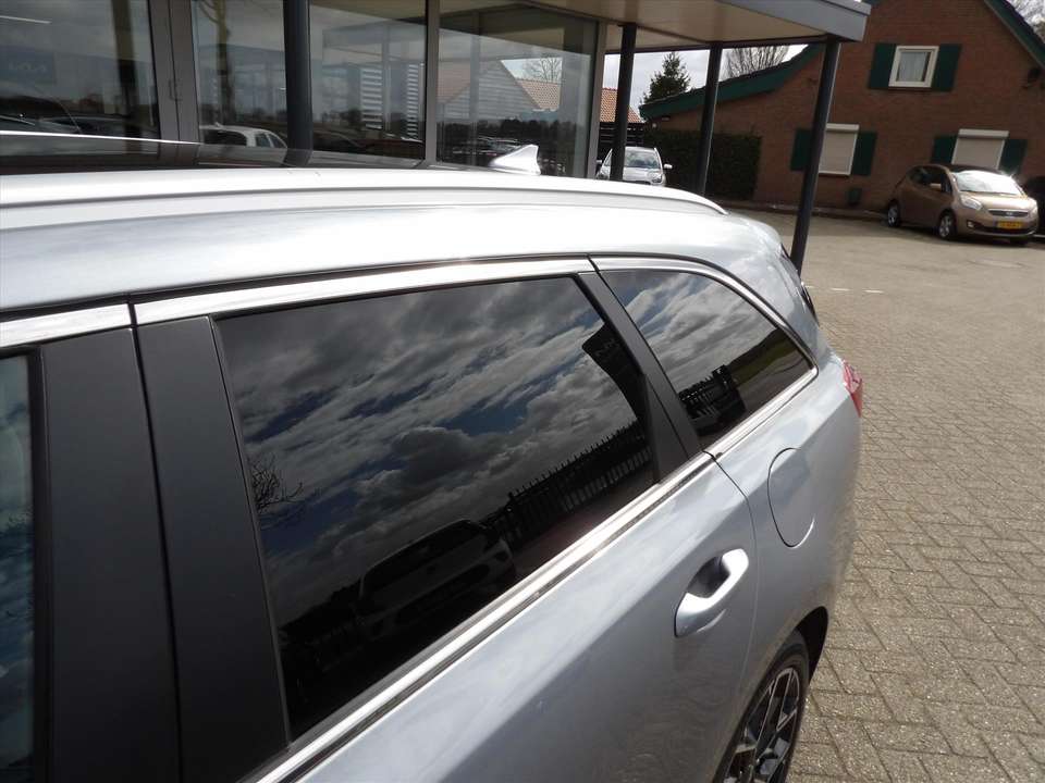 Kia Ceed SW / cee'd SW - Imagem 12