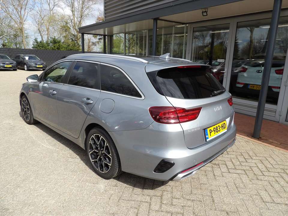 Kia Ceed SW / cee'd SW - Imagem 15