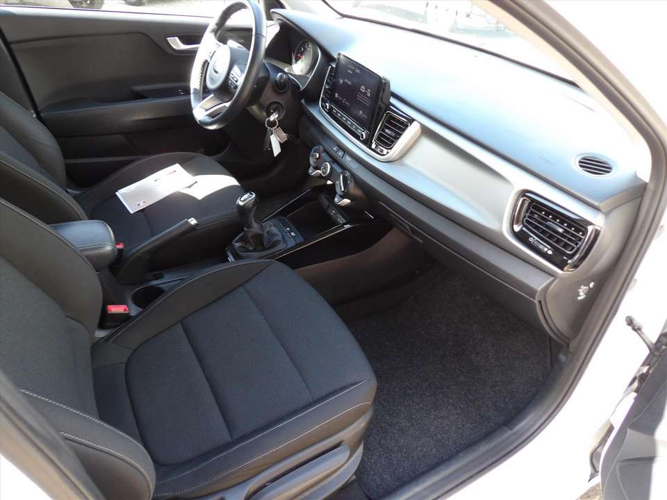 Kia Rio - Imagem 18