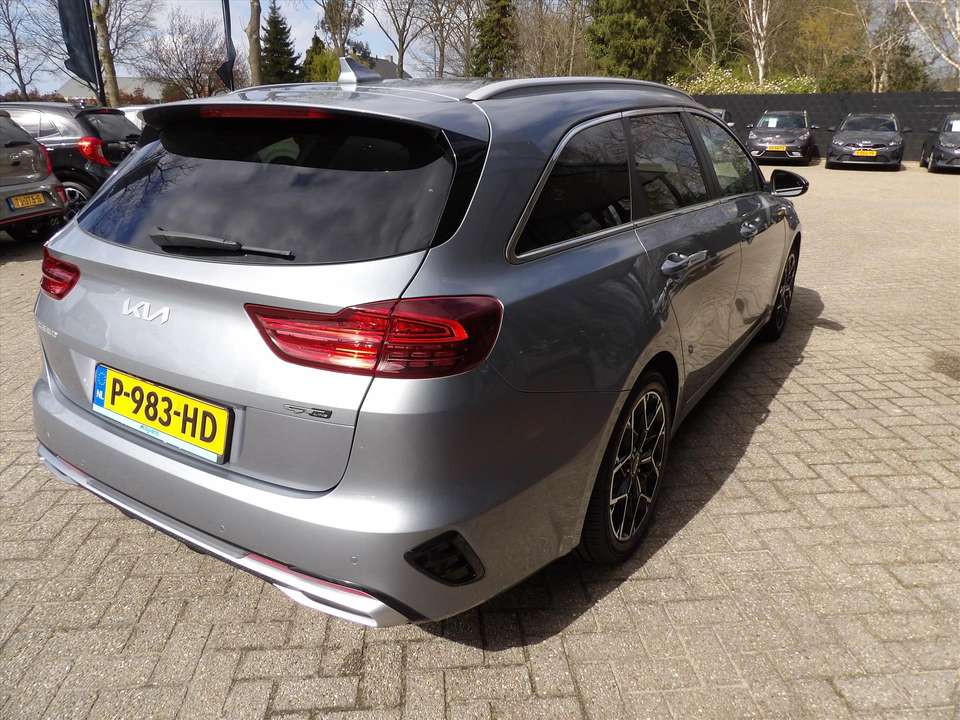 Kia Ceed SW / cee'd SW - Imagem 18