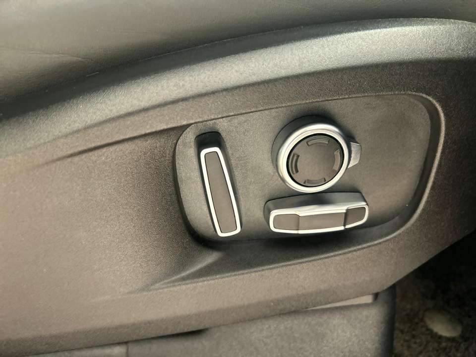 Land Rover Defender - Imagem 11