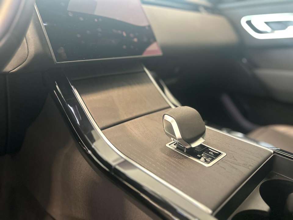 Land Rover Range Rover Velar - Imagem 14