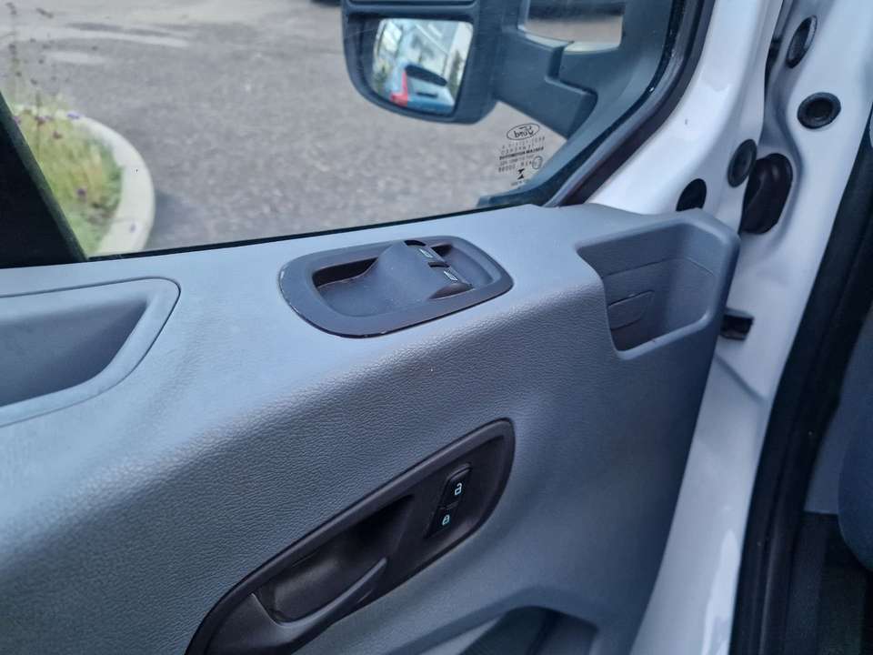 Ford Transit - Imagem 8