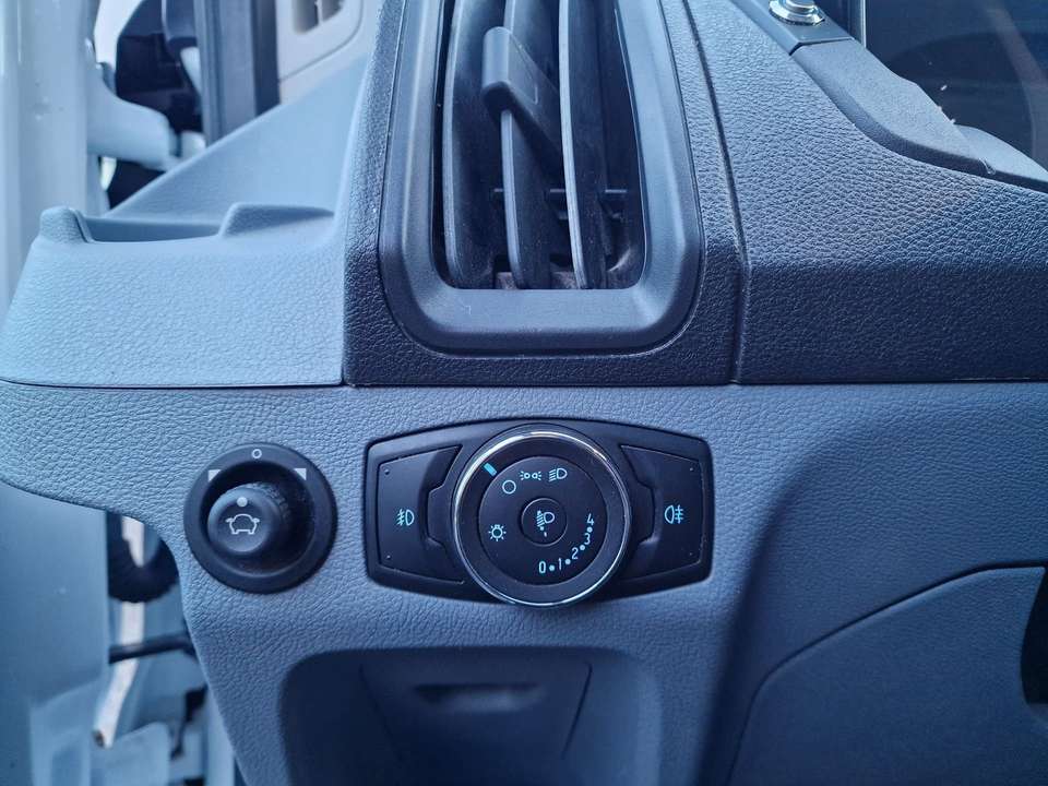 Ford Transit - Imagem 9