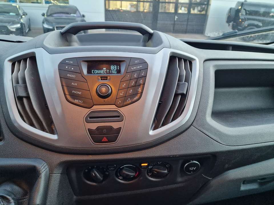 Ford Transit - Imagem 12