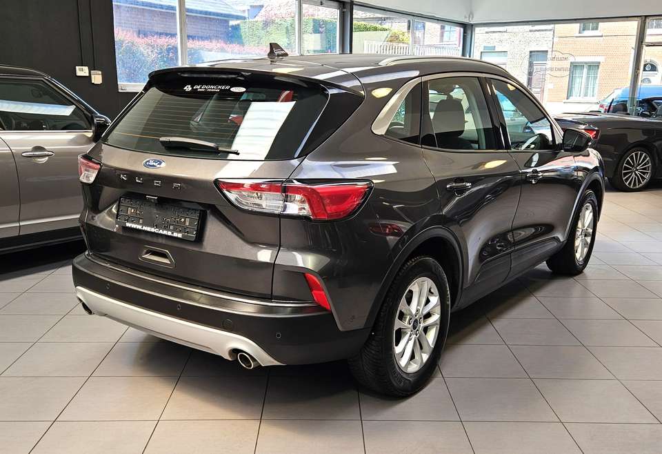 Ford Kuga - Imagem 4