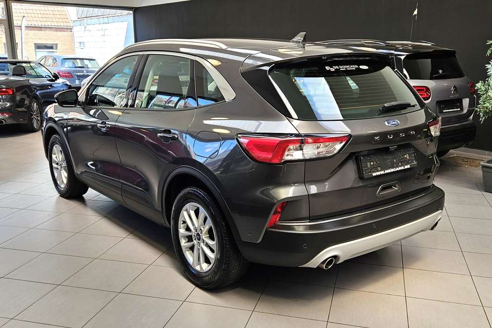 Ford Kuga - Imagem 6