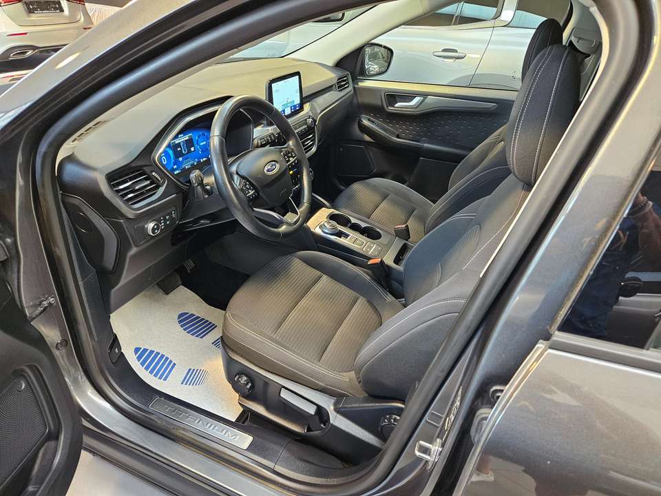 Ford Kuga - Imagem 11