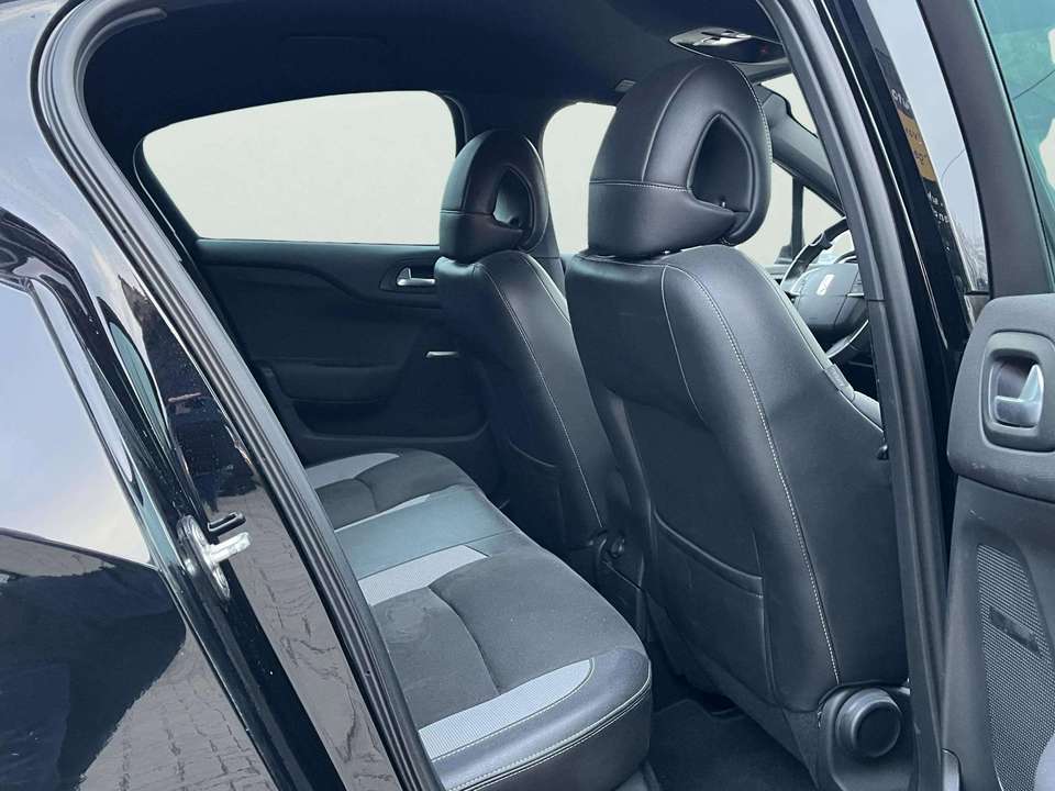 DS Automobiles DS 4 - Imagem 11