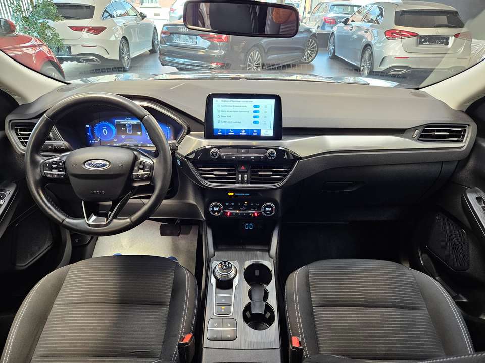 Ford Kuga - Imagem 12