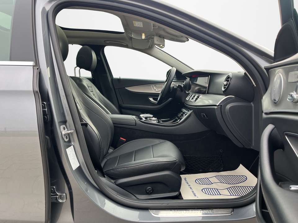 Mercedes-Benz E 200 - Imagem 15