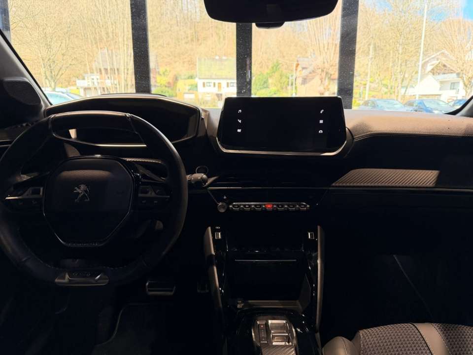 Peugeot 208 - Imagem 12