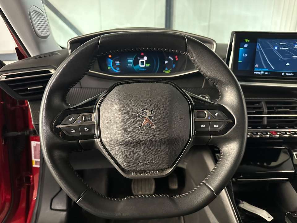 Peugeot e-2008 - Imagem 11