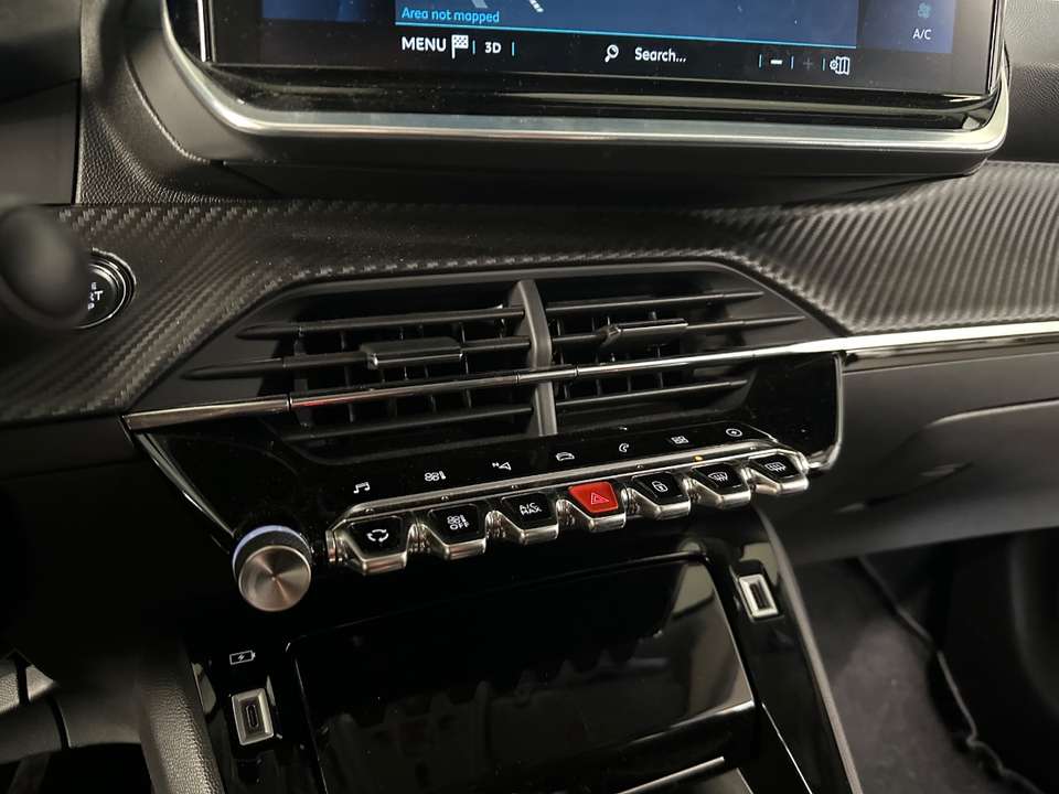 Peugeot e-2008 - Imagem 18