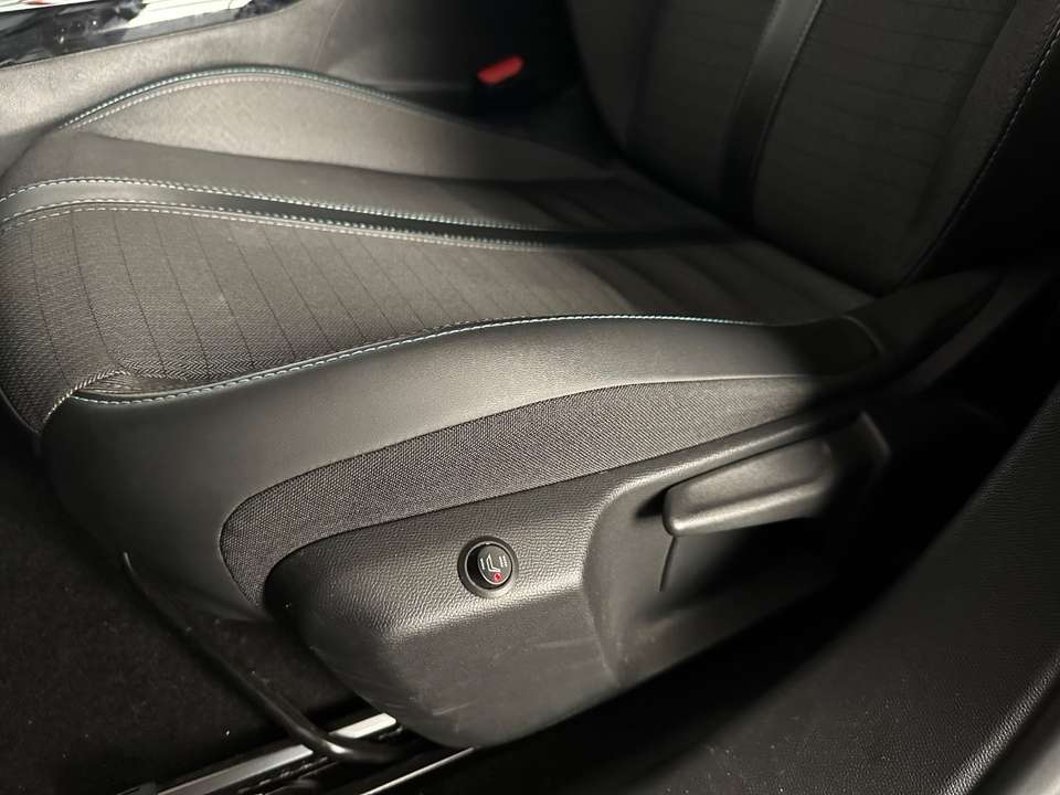 Peugeot e-2008 - Imagem 19