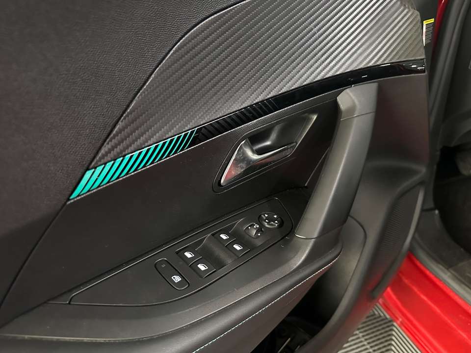 Peugeot e-2008 - Imagem 20