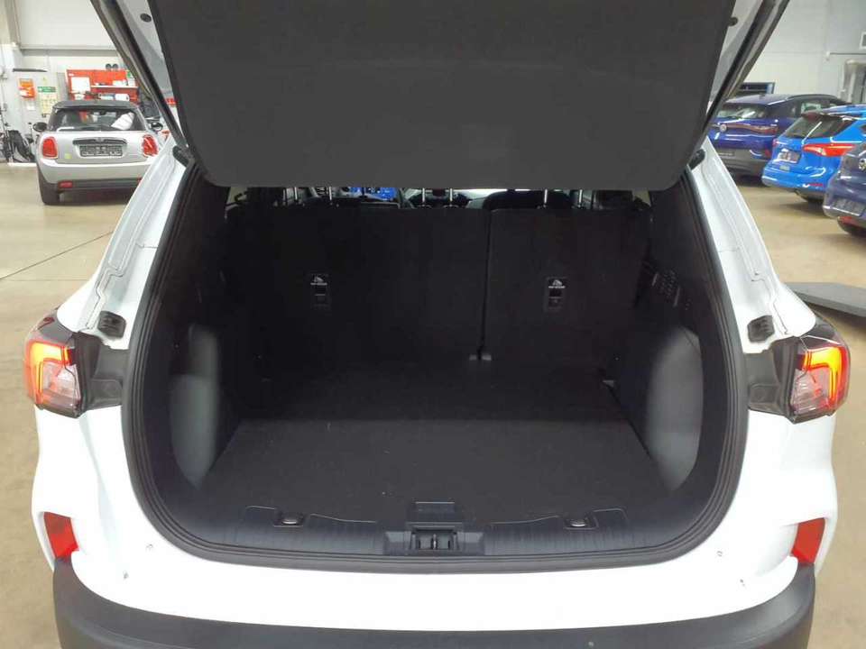 Ford Kuga - Imagem 8