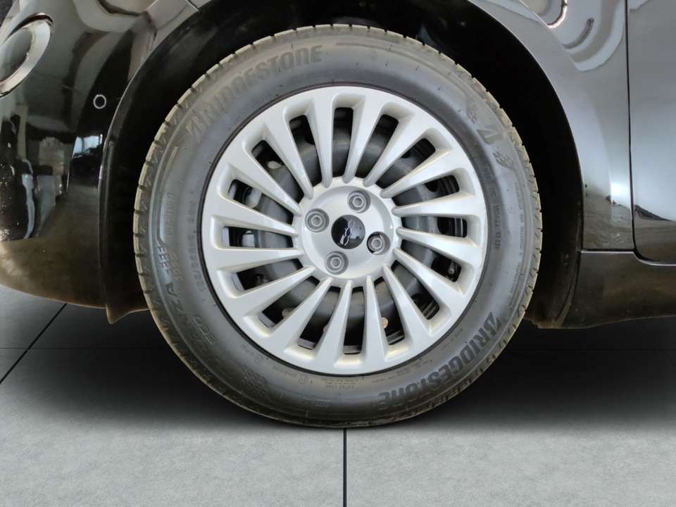 Fiat 500e - Imagem 4