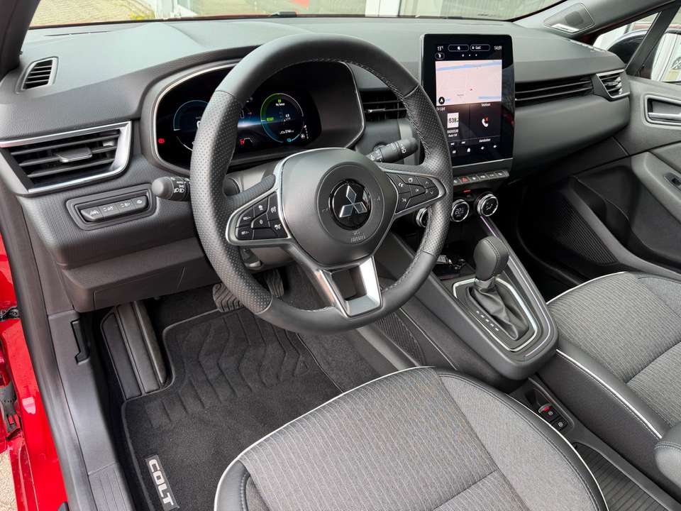 Mitsubishi Colt - Imagem 7