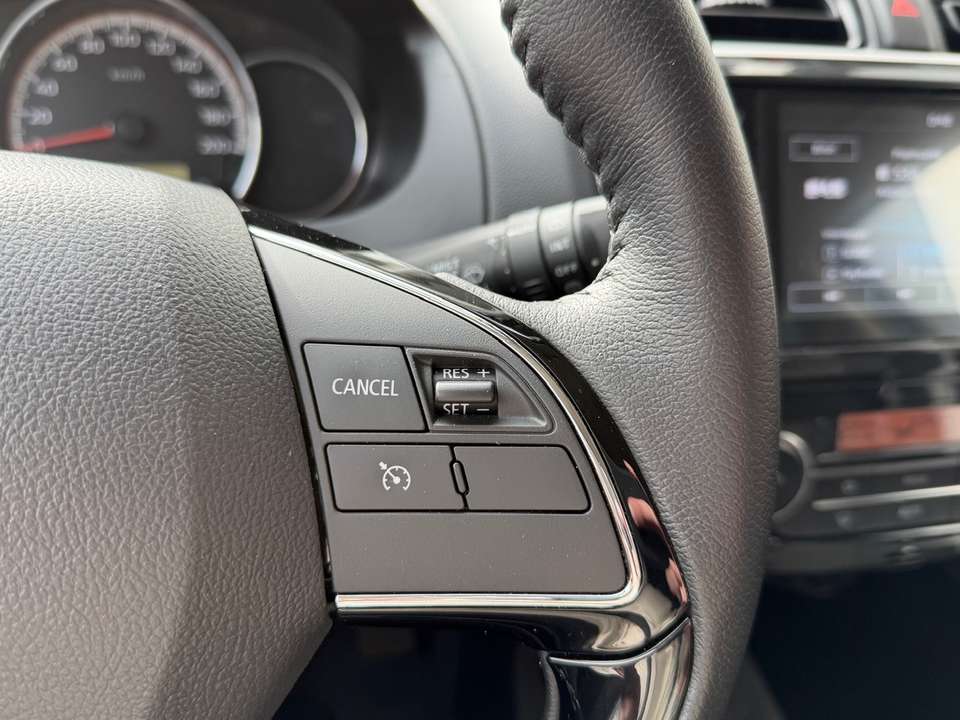 Mitsubishi Space Star - Imagem 13