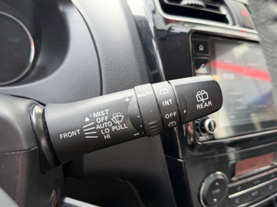 Mitsubishi Space Star - Imagem 17