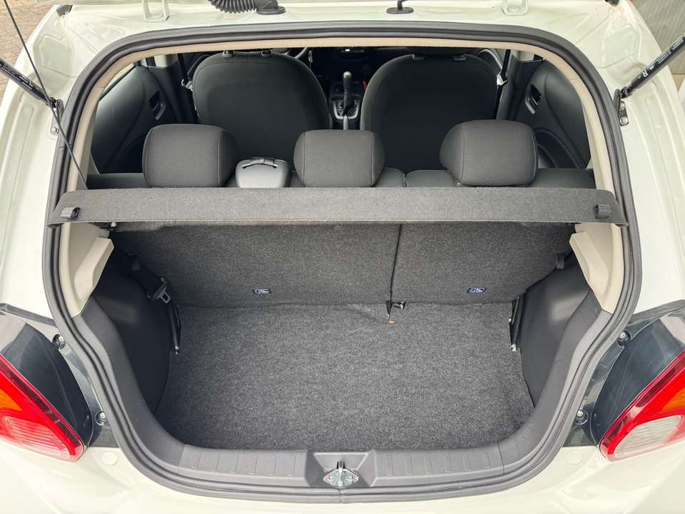 Mitsubishi Space Star - Imagem 19