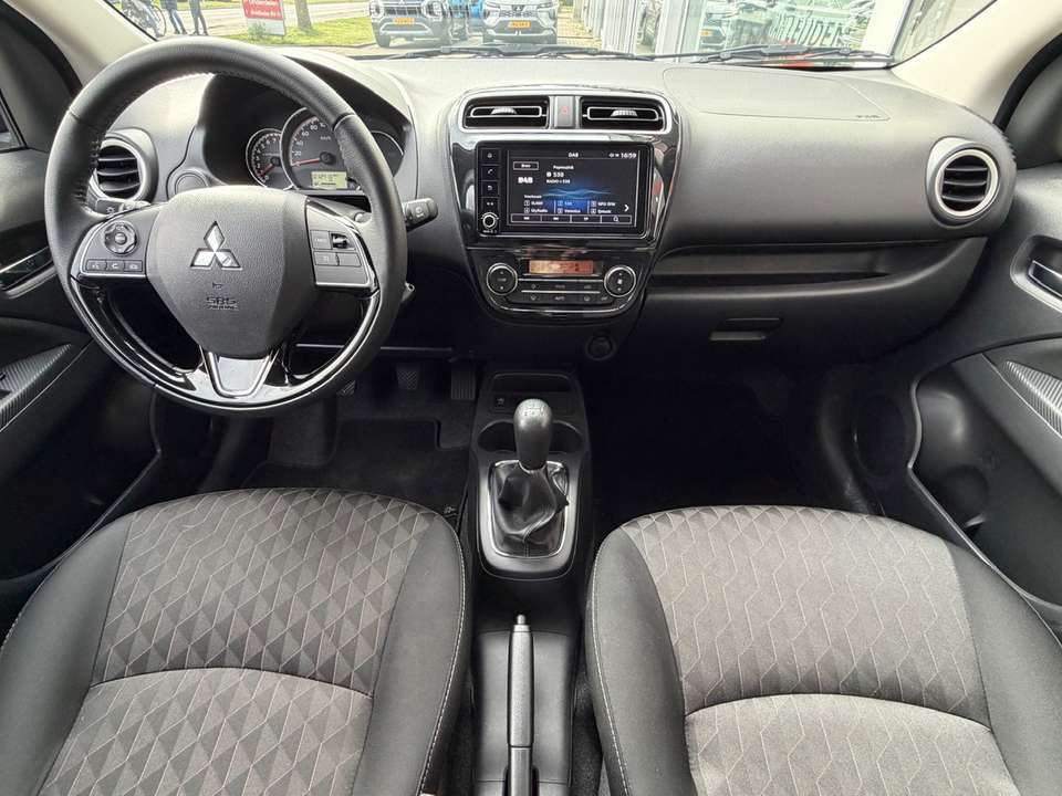 Mitsubishi Space Star - Imagem 20