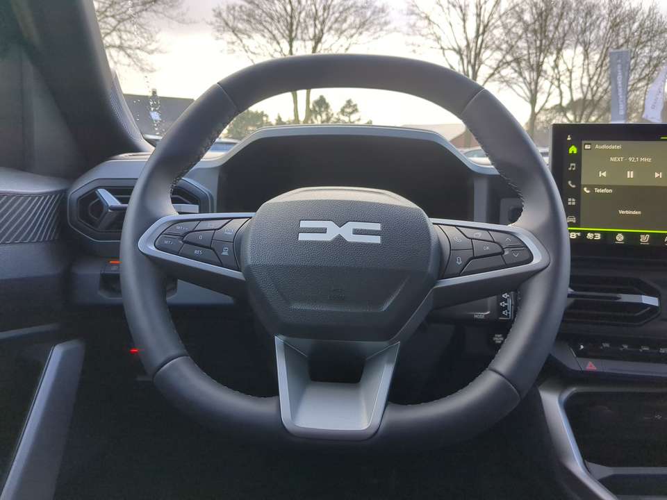 Dacia Bigster - Imagem 7