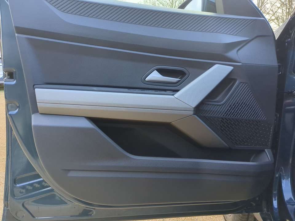 Dacia Bigster - Imagem 13