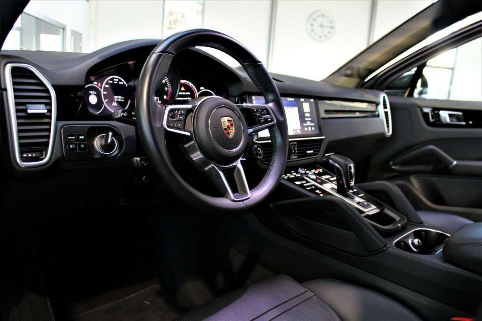 Porsche Cayenne - Imagem 2